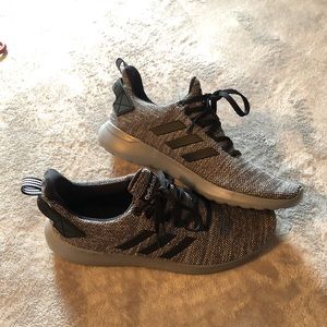 NWOT men’s adidas sneakers